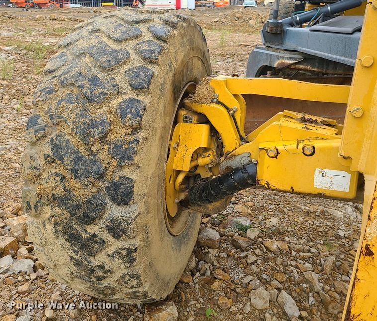 image for item MG9659 2009 John  Deere 772GP  motor grader