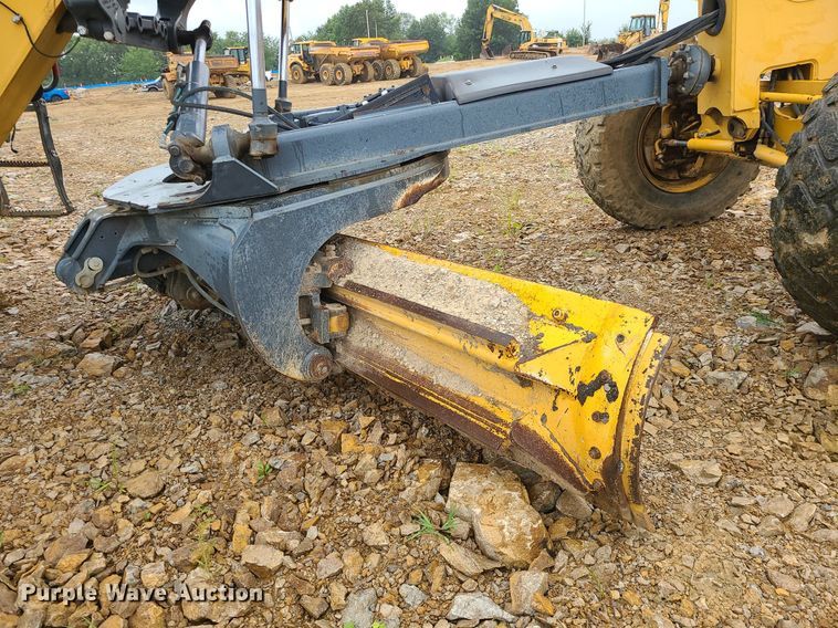 image for item MG9659 2009 John  Deere 772GP  motor grader