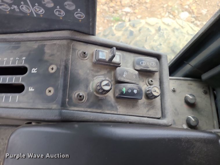 image for item MG9659 2009 John  Deere 772GP  motor grader