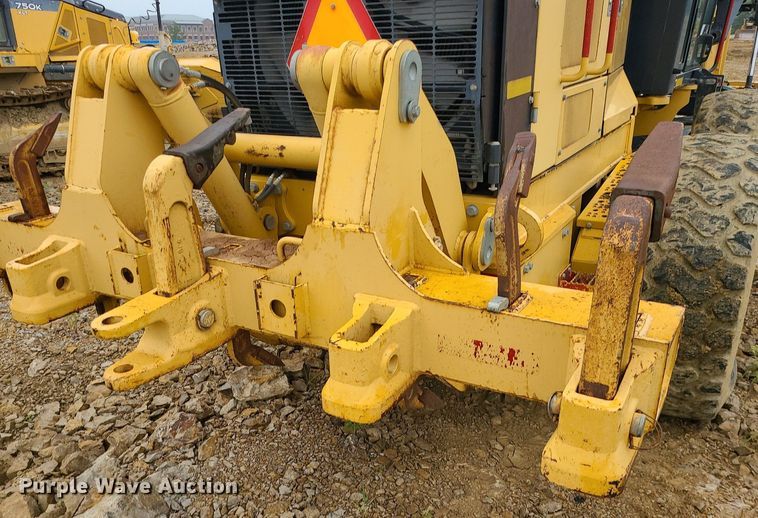 image for item MG9659 2009 John  Deere 772GP  motor grader