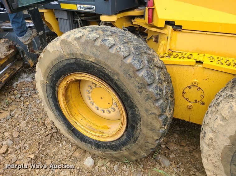 image for item MG9659 2009 John  Deere 772GP  motor grader