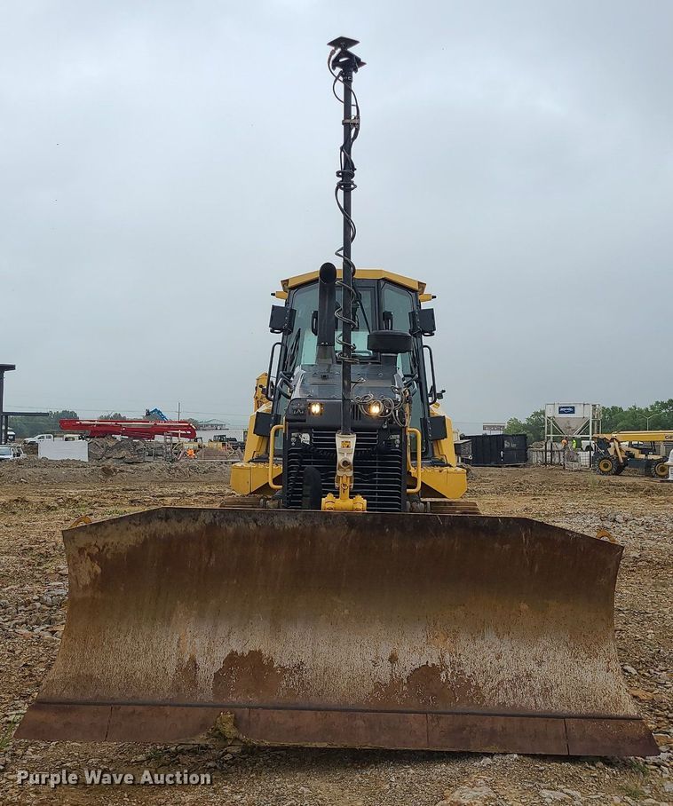 image for item MG9660 2015 John Deere 750K XLT  dozer