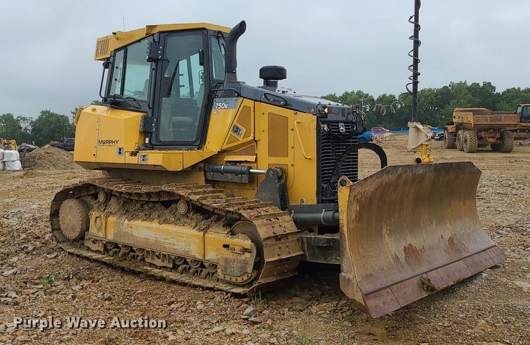 image for item MG9660 2015 John Deere 750K XLT  dozer