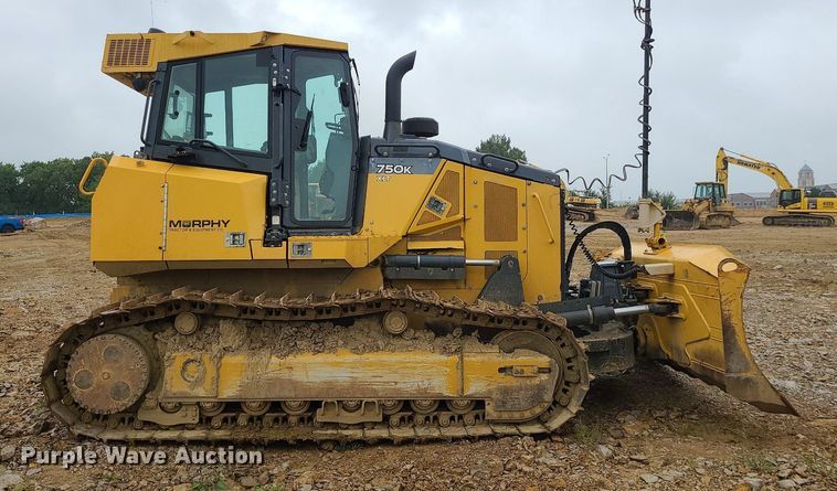 image for item MG9660 2015 John Deere 750K XLT  dozer