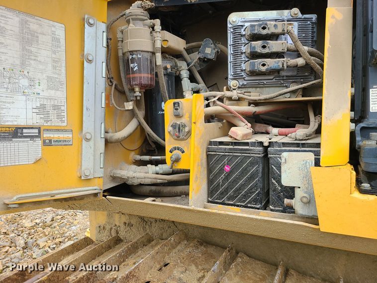 image for item MG9660 2015 John Deere 750K XLT  dozer