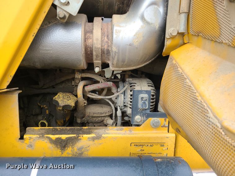 image for item MG9660 2015 John Deere 750K XLT  dozer