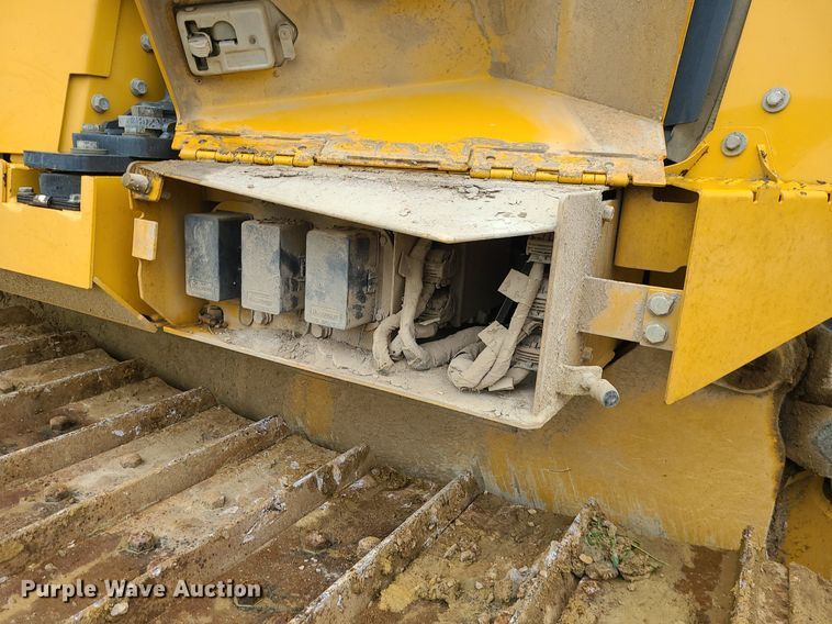 image for item MG9660 2015 John Deere 750K XLT  dozer