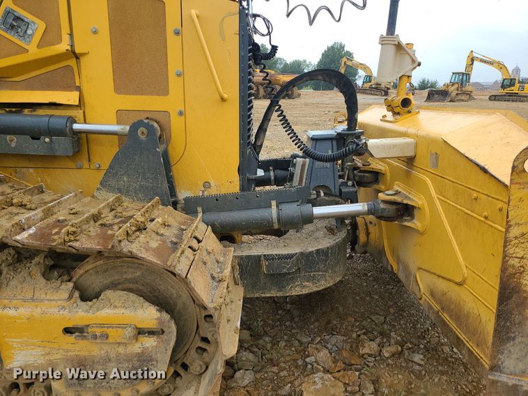 image for item MG9660 2015 John Deere 750K XLT  dozer