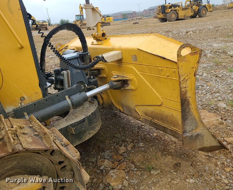 image for item MG9660 2015 John Deere 750K XLT  dozer