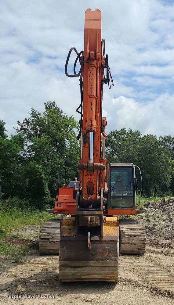 image for item MG9661 2005 Hitachi ZX330LC  excavator