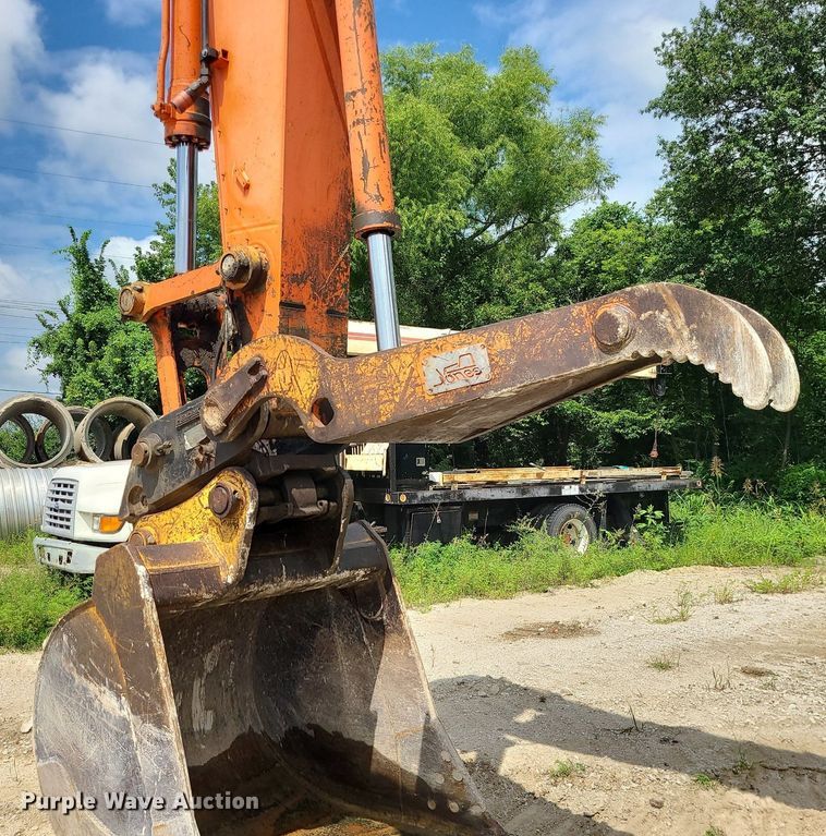 image for item MG9661 2005 Hitachi ZX330LC  excavator