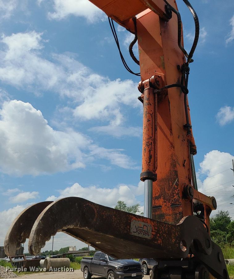image for item MG9661 2005 Hitachi ZX330LC  excavator