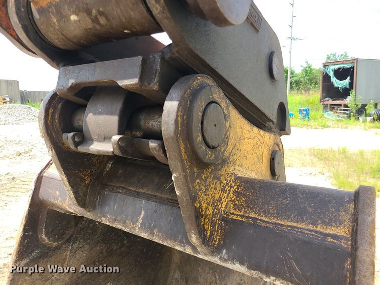 image for item MG9661 2005 Hitachi ZX330LC  excavator