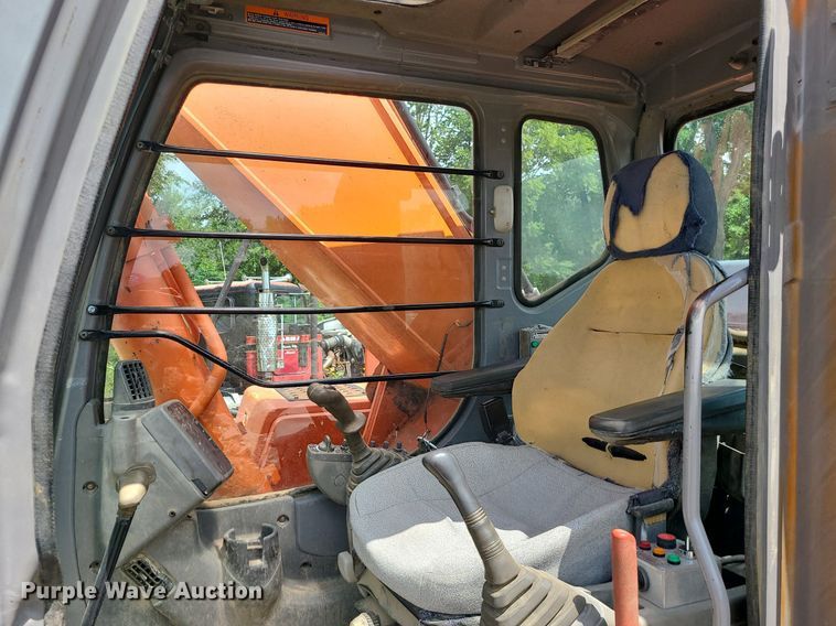 image for item MG9661 2005 Hitachi ZX330LC  excavator