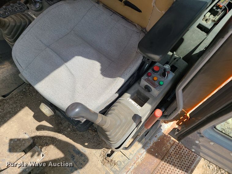 image for item MG9661 2005 Hitachi ZX330LC  excavator