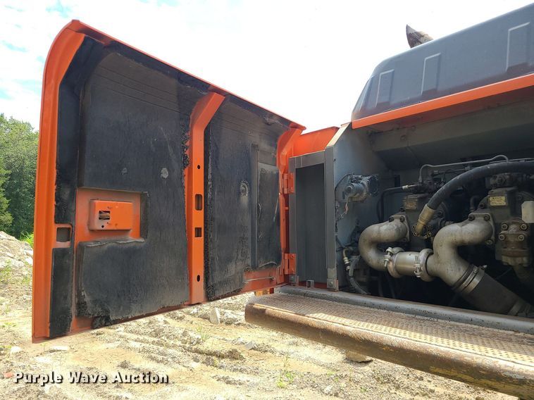 image for item MG9661 2005 Hitachi ZX330LC  excavator