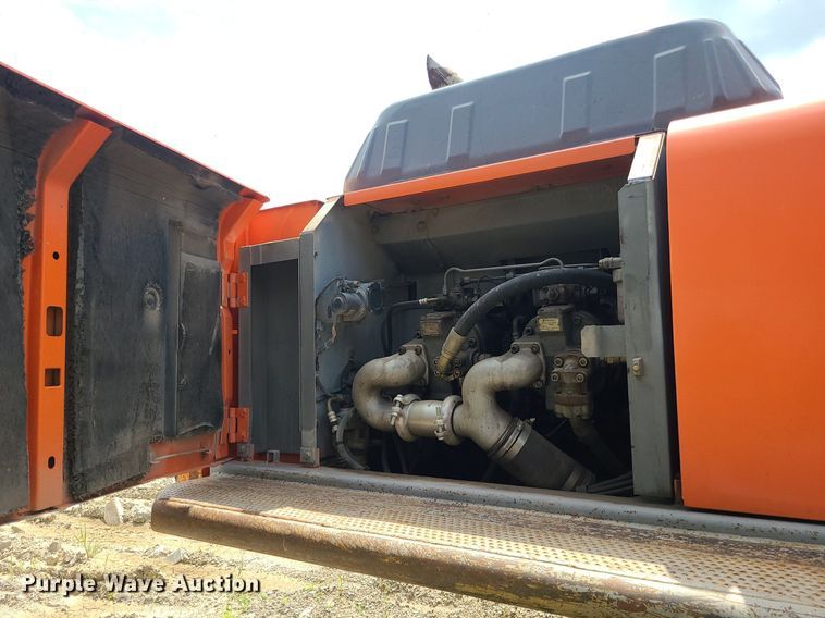 image for item MG9661 2005 Hitachi ZX330LC  excavator