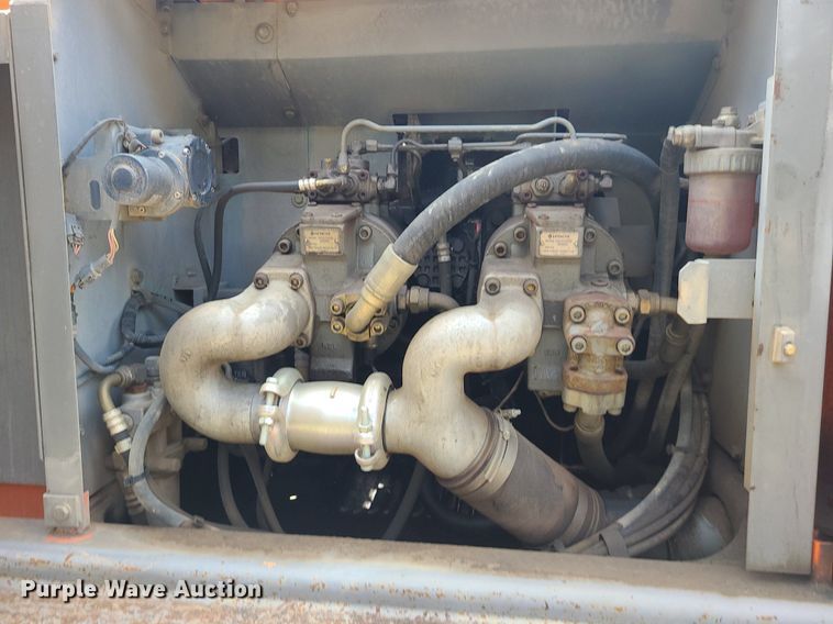 image for item MG9661 2005 Hitachi ZX330LC  excavator