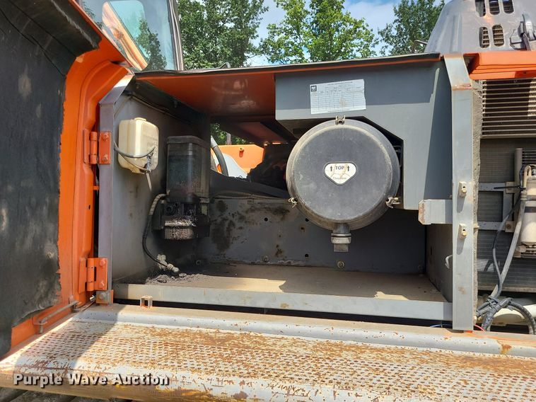 image for item MG9661 2005 Hitachi ZX330LC  excavator