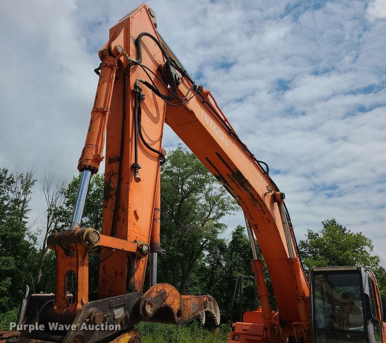 image for item MG9661 2005 Hitachi ZX330LC  excavator