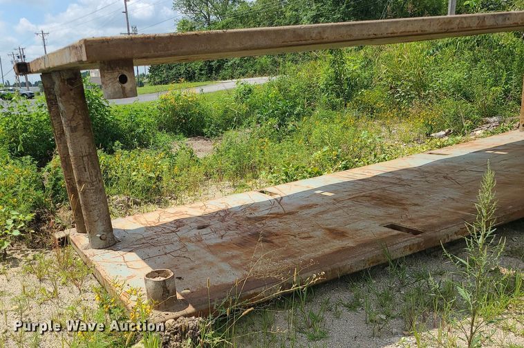 image for item MG9662 Trench box