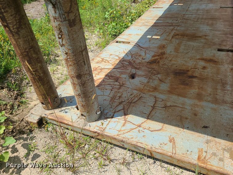 image for item MG9662 Trench box