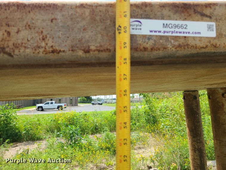 image for item MG9662 Trench box