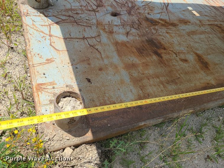 image for item MG9662 Trench box