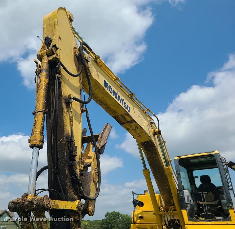 image for item MG9663 2004 Komatsu PC160LC-7KA  excavator