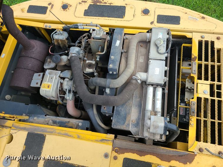 image for item MG9663 2004 Komatsu PC160LC-7KA  excavator