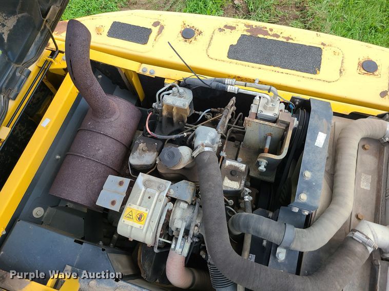 image for item MG9663 2004 Komatsu PC160LC-7KA  excavator