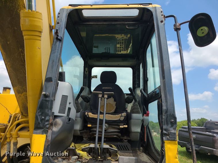 image for item MG9663 2004 Komatsu PC160LC-7KA  excavator