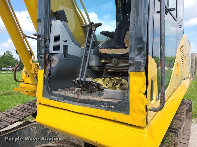 image for item MG9663 2004 Komatsu PC160LC-7KA  excavator