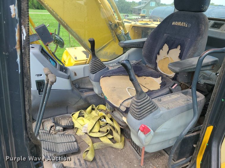 image for item MG9663 2004 Komatsu PC160LC-7KA  excavator