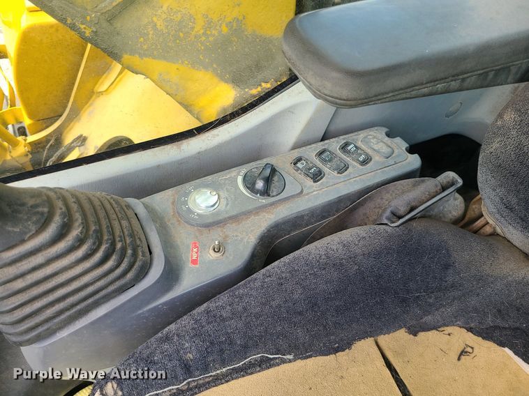 image for item MG9663 2004 Komatsu PC160LC-7KA  excavator