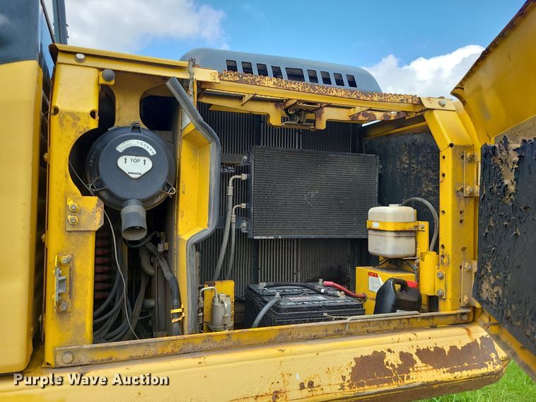 image for item MG9663 2004 Komatsu PC160LC-7KA  excavator