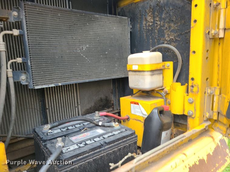 image for item MG9663 2004 Komatsu PC160LC-7KA  excavator