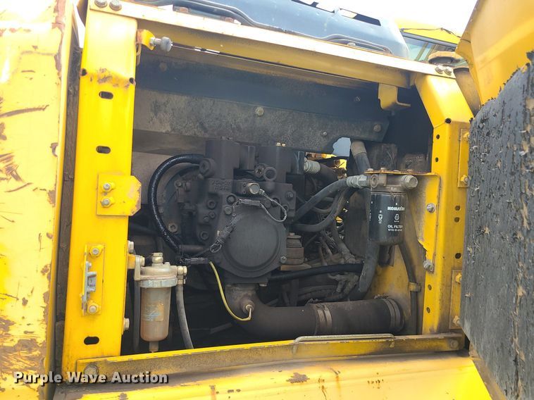 image for item MG9663 2004 Komatsu PC160LC-7KA  excavator