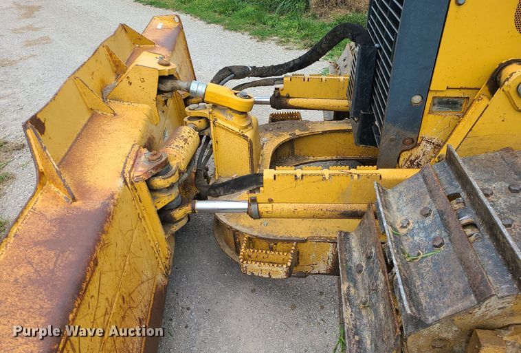 image for item MG9664 2006 John Deere 650J XLT  dozer