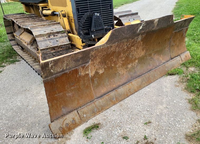 image for item MG9664 2006 John Deere 650J XLT  dozer