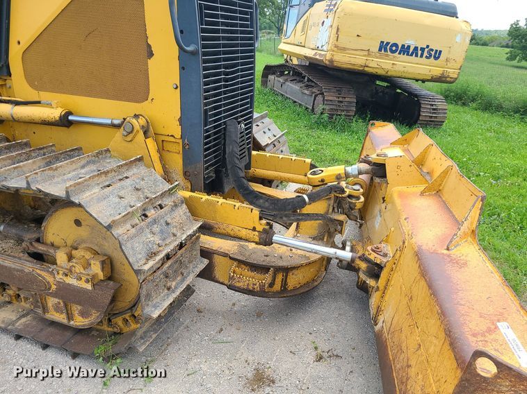 image for item MG9664 2006 John Deere 650J XLT  dozer