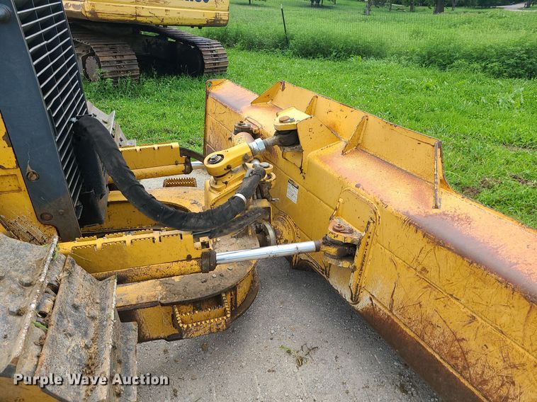 image for item MG9664 2006 John Deere 650J XLT  dozer