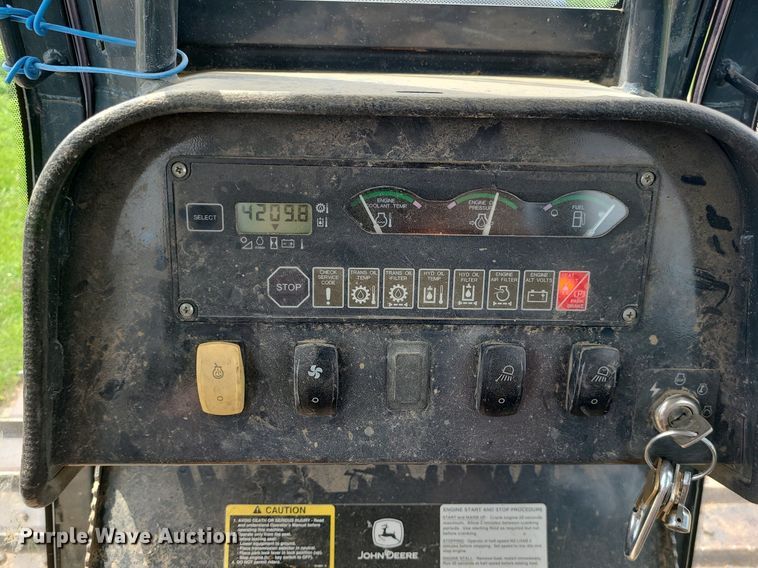 image for item MG9664 2006 John Deere 650J XLT  dozer