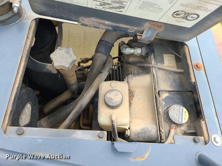 image for item MG9664 2006 John Deere 650J XLT  dozer