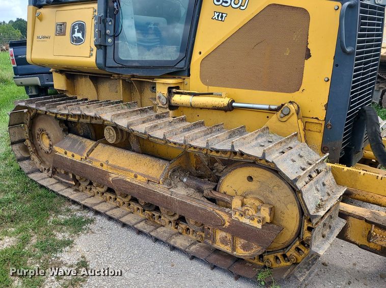 image for item MG9664 2006 John Deere 650J XLT  dozer