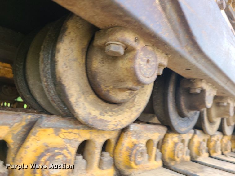 image for item MG9664 2006 John Deere 650J XLT  dozer