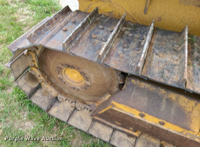 image for item MG9664 2006 John Deere 650J XLT  dozer