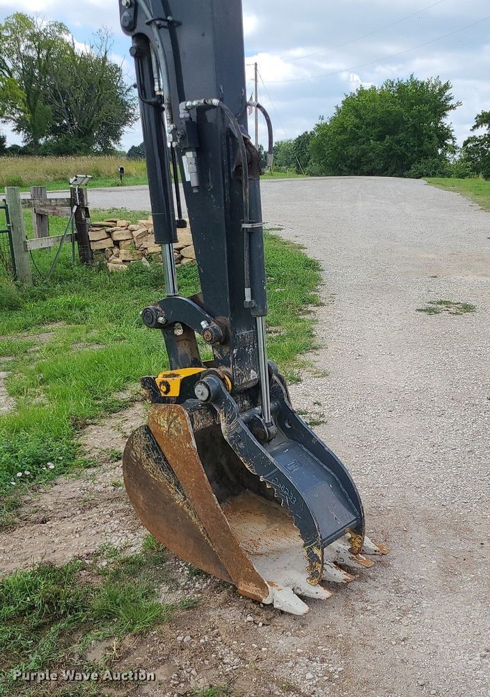 image for item MG9665 2021 John Deere 60G  mini excavator