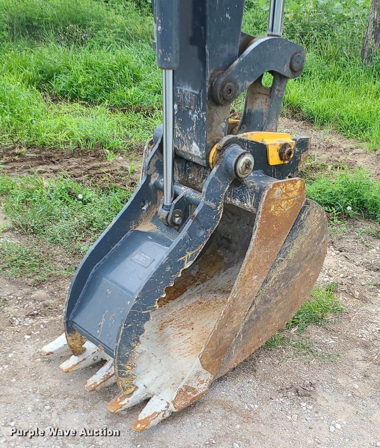 image for item MG9665 2021 John Deere 60G  mini excavator