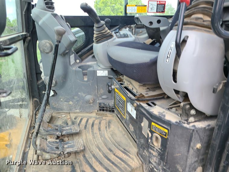 image for item MG9665 2021 John Deere 60G  mini excavator